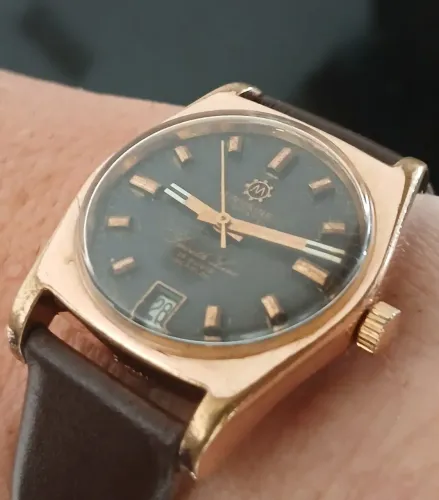Relógio antigo raro exemplar MIRVAINE AUTOMÁTICO SMOOTH LINE SWISS MADE relíquia anos 60