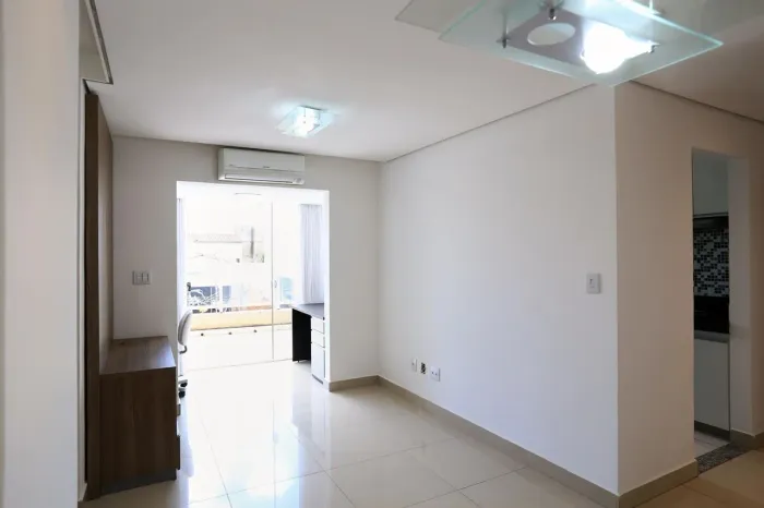 Apartamento à Venda - Sagrada Família, 2 Quartos, 100 m2