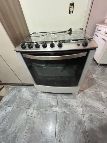 Vende-se Fogão 6 Bocas Electrolux