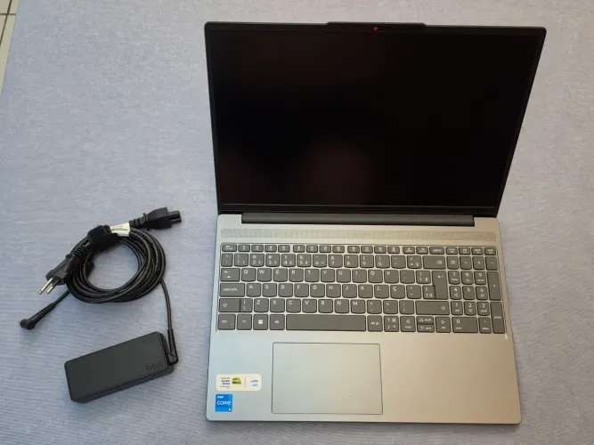 Notebook Ideapad Slim 3 i5