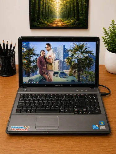 Notebook Lenovo 320 gb 4 ram / formato , tela bem grande