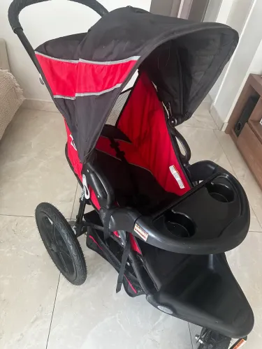 Carrinho de bebê Baby trend (Americano).  Seminovo  Preço de desapego