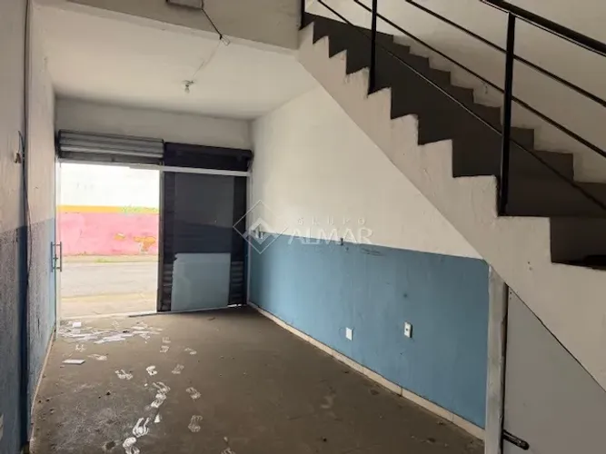 Loja - Costa Carvalho