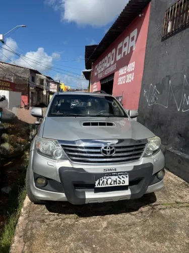 Toyota Hilux SW4 SRV D4-d 4X4 3.0 TDI Dies. AUT 2013