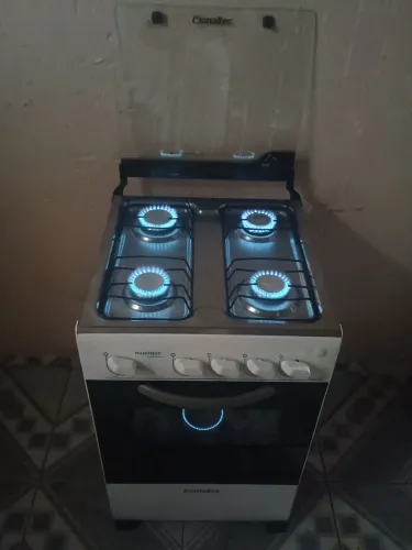 Fogão Esmaltec de 4 bocas valor 300 reais faço entrega aceito Pix