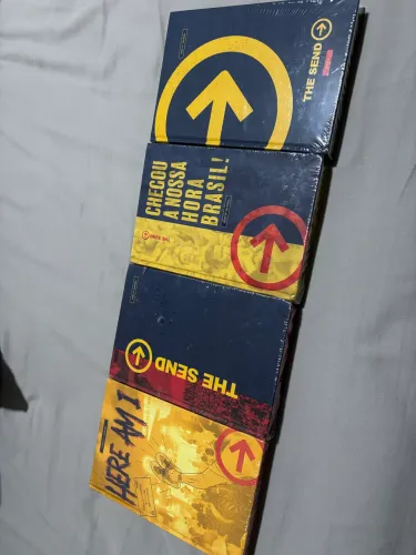 COLEÇÃO DE BÍBLIAS THE SEND! Compradas no estádio!