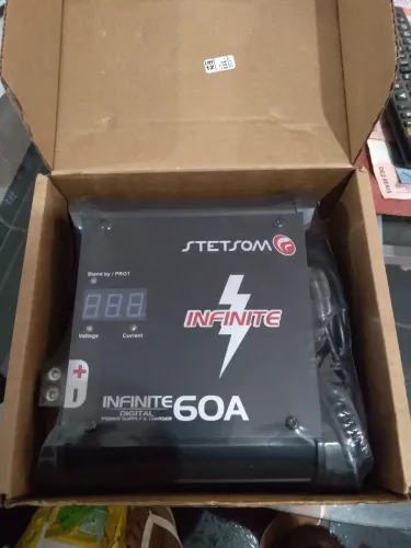Vende-se uma fonte 60 amperes