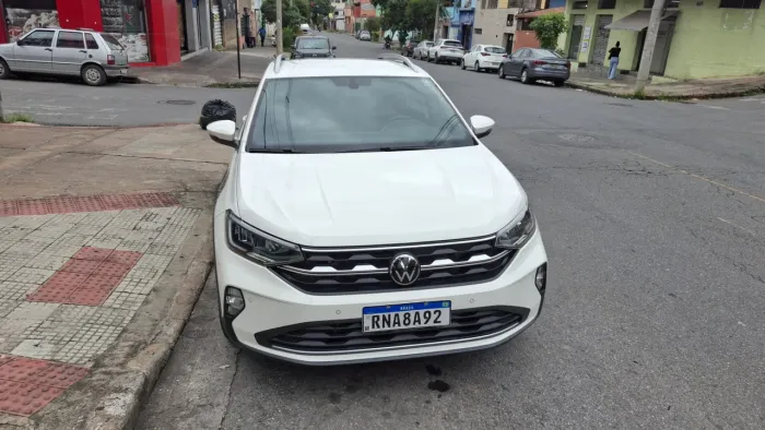 Volkswagen Nivus Highline 1.0 200 TSI Flex AUT 2021