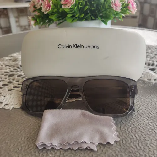 Óculos de Sol, marca Calvin Klein, novo, original, unissex,