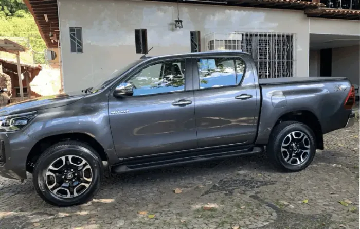 Toyota Hilux CD SRV 4X4 2.8 TDI Diesel Aut. 2024