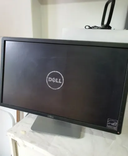 Monitor dell 24 imagem falhando