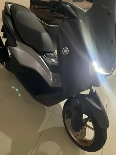 Nmax sem detalhes