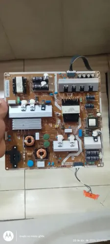 Vendo placa fonte da tv Samsung modelo un50mu6100 funcionando