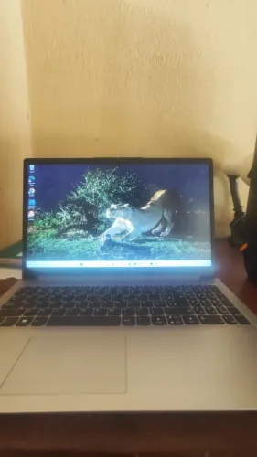 Vendo notebook Lenovo
