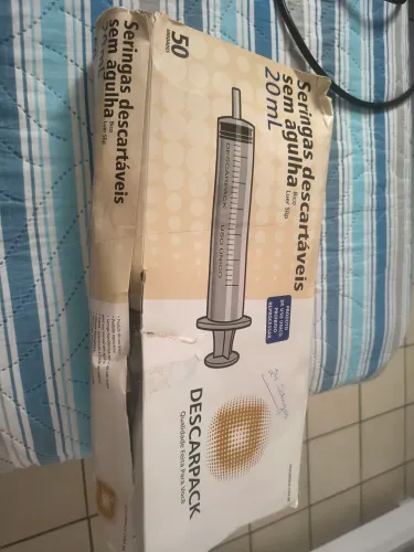 Seringas descartáveis sem agulha