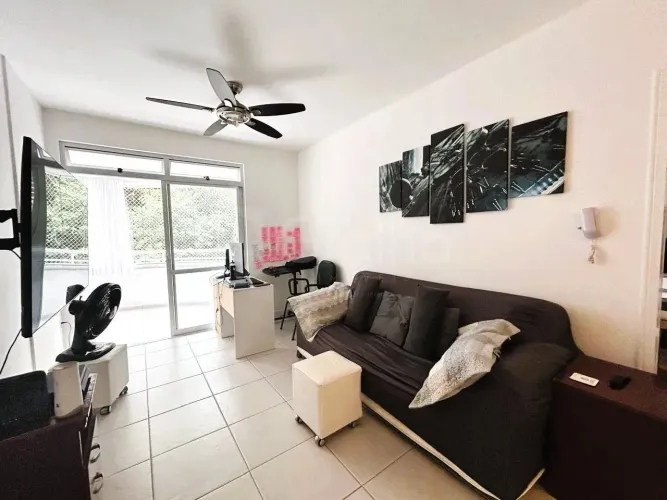 Apartamento no Saco Grande com Vista pro Verde