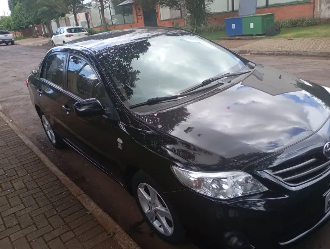Toyota Corolla GLI 1.8 Flex 16V Aut. 2012