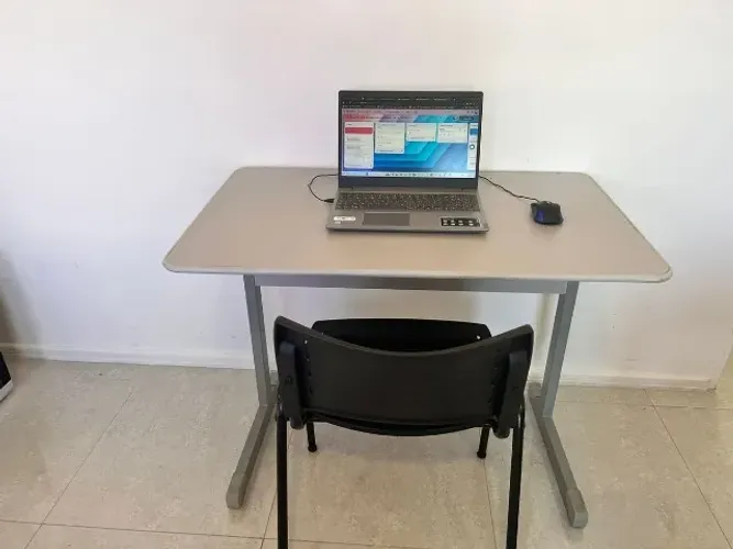 Mesa 60*80 escritório 