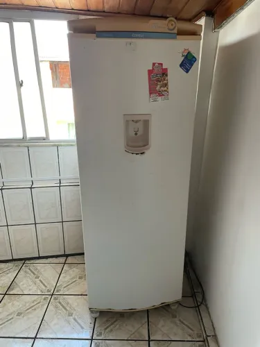 Geladeira 400,00
