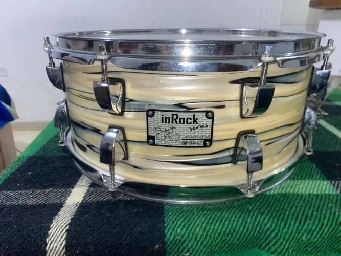 Caixa Odery in Rock 14x5,5