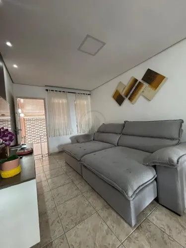 Casa à Venda com 2 Dormitórios sendo 1 Suite no Jardim Pacaembu, em Jundiaí-SP. REF: CA368