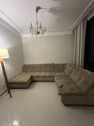 Sofá 8 lugares em bom estado