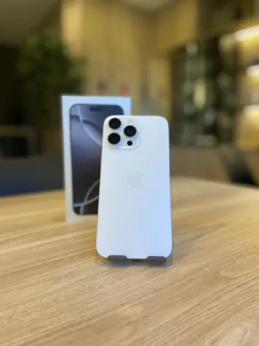iPhone 16 Pro Max 256Gb Branco 94%