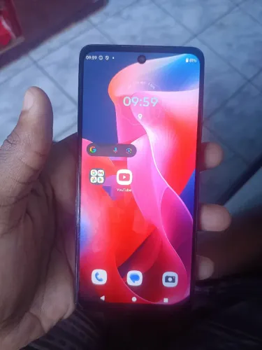 Celular moto g24 3 meses de uso pra sair rápido 800 reais