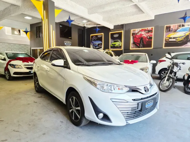 Toyota Yaris XS Connect Sedan 1.5 Flex 16V AUT 2022