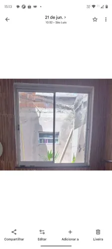 JANELA COM SOLEIRA VIDRO LISO