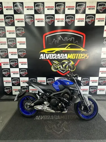 Mt 09 2020/2021 33.800 km. Emplacada e com pronta entrega