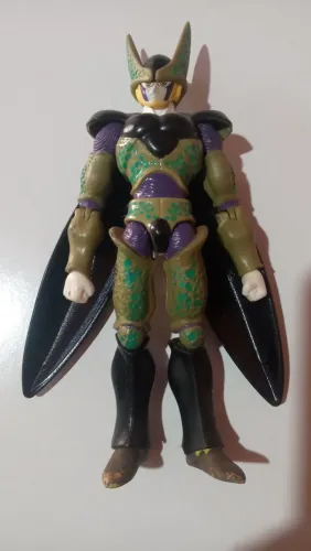 Boneco de dragon ball cell