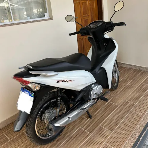 Vendo ou troco Biz 110i 2018