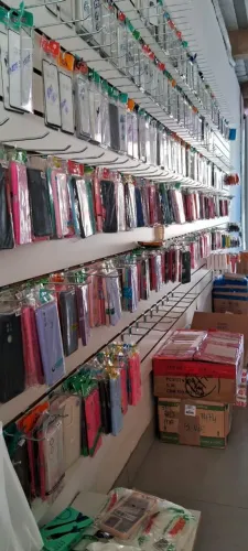 Estoque de mercadorias+ móveis ( loja acessórios eletrônicos)