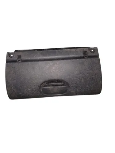 porta-luvas inferior do painel da linha Chevrolet (GM) Corsa e Corsa Classic.