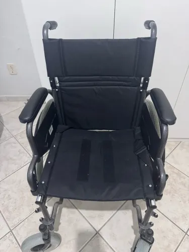 Cadeira de rodas Dellamed