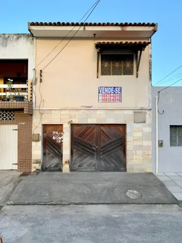 More na melhor localização da área central de Maceió, no bairro do Prado e perto de tudo