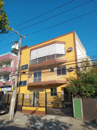 EXCELENTE APARTAMENTO DE 2 QUARTOS NA RUA DAS CAMÉLIAS EM VILA VALQUEIRE.