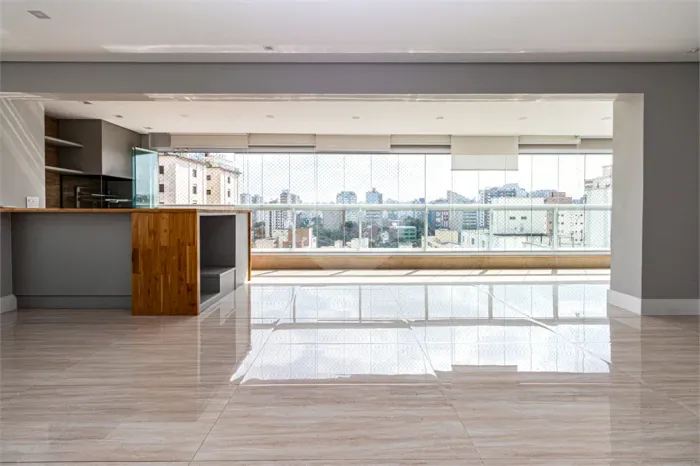 Apartamento com 3 quartos para locação em Vila clementino - SP
