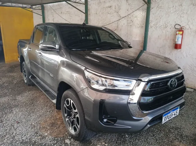Toyota Hilux CD SRX 4X4 2.8 TDI 16V Diesel Aut. 2023