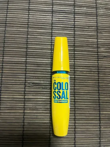 Rímel Colossal Maybelline cor Preto