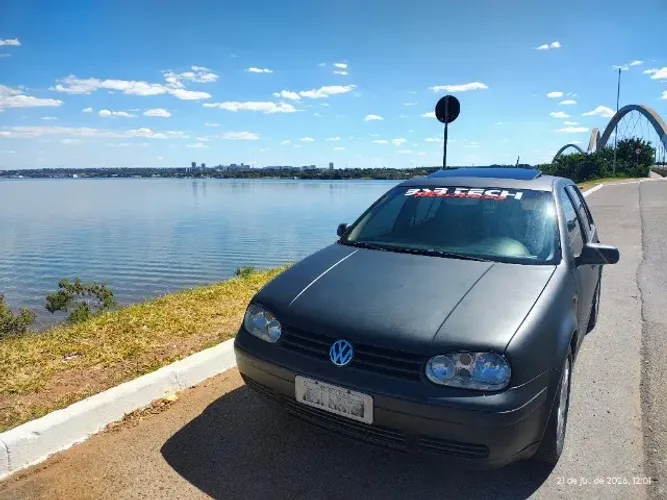 Volkswagen Golf GTI 1.8 MI 180/193cv Turbo 4P Mec. 2002