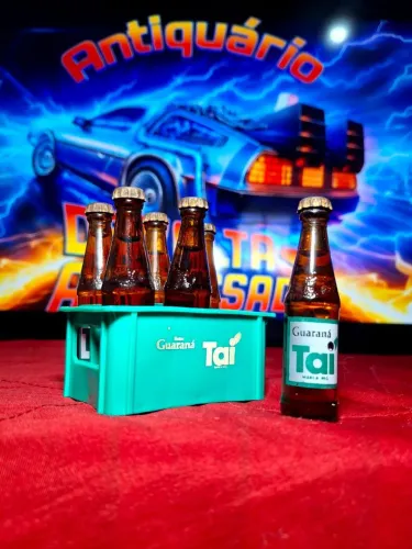 Mini engradados de refrigerante Taí