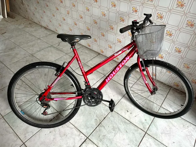 Bicicleta aro 26 Houston cestinha 