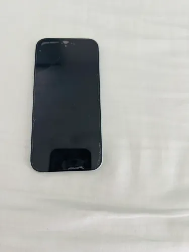 iPhone 15 Apple 256GB Branco - Ótimo Estado - Bateria 82%