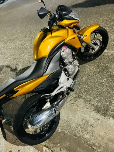 cb 300r 2010 top novíssima para pessoas exigente