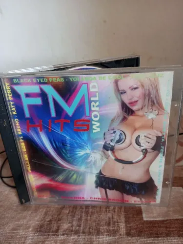 Cd FM Hits World