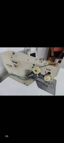 MAQUINA ELETRONICA DE TRAVETE E QUADRADINHO BRUCE JK-T1906ASADINHO