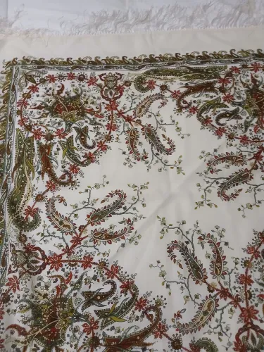 Lenço português feminino 1m X 1m