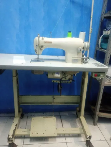 Máquina Reta industrial 